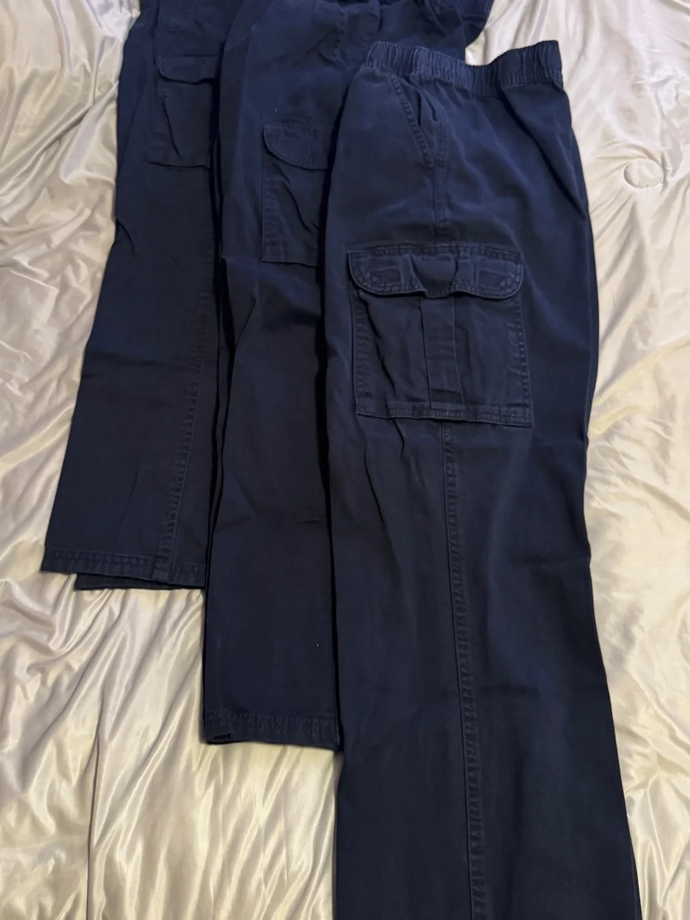 Like NEW The Children's Place Navy Cargo Pants for Kids ( 3 Packs)